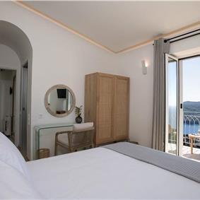 3 bedroom villa with pool & sea views, near Palaiokastrítsa, sleeps 6